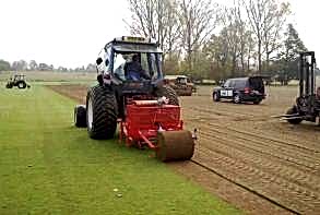 Turf roller machine